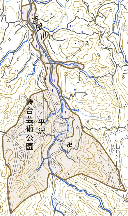 平沢とその周辺の地図。町の範囲を重ねている
