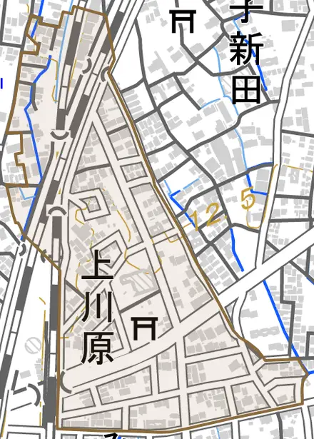 上川原とその周辺の地図。町の範囲を重ねている