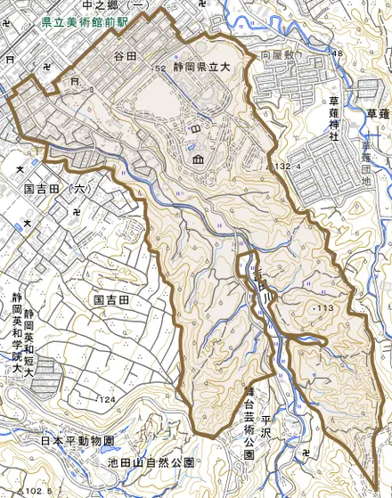 谷田とその周辺の地図。町の範囲を重ねている