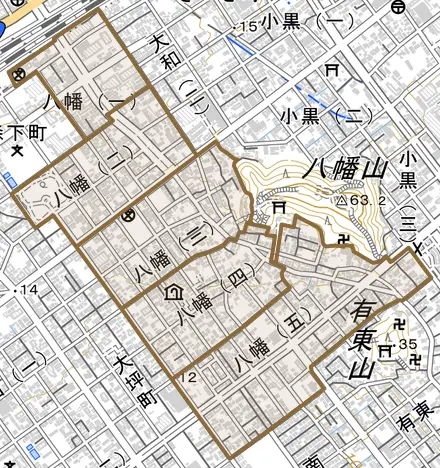 八幡とその周辺の地図。町の範囲を重ねている
