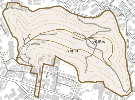 八幡山とその周辺の地図。町の範囲を重ねている