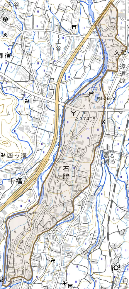 石脇とその周辺の地図。町の範囲を重ねている