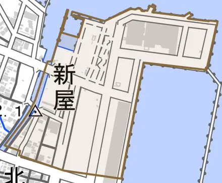 新屋とその周辺の地図。町の範囲を重ねている