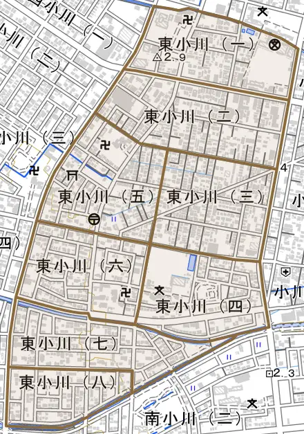 東小川とその周辺の地図。町の範囲を重ねている