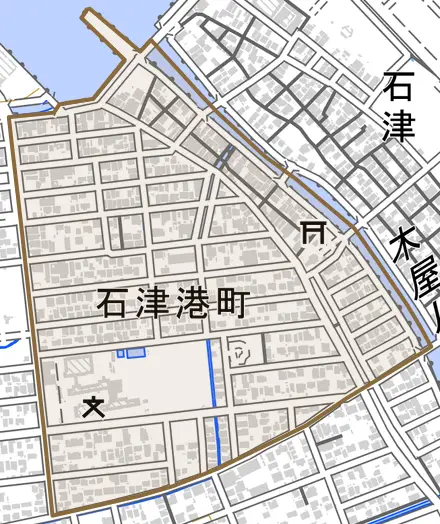 石津港町とその周辺の地図。町の範囲を重ねている