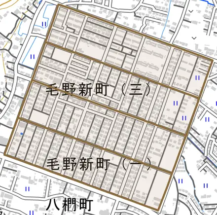 毛野新町とその周辺の地図。町の範囲を重ねている
