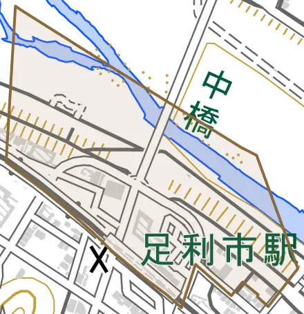 南町とその周辺の地図。町の範囲を重ねている