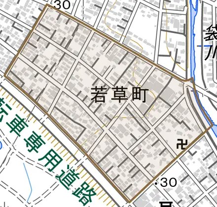 若草町とその周辺の地図。町の範囲を重ねている