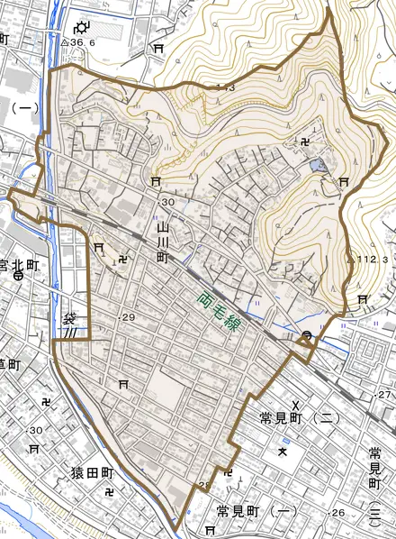 山川町とその周辺の地図。町の範囲を重ねている