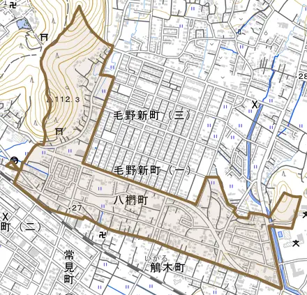 八椚町とその周辺の地図。町の範囲を重ねている