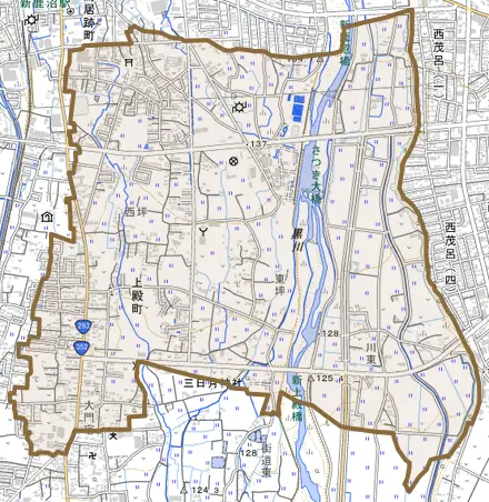 上殿町とその周辺の地図。町の範囲を重ねている
