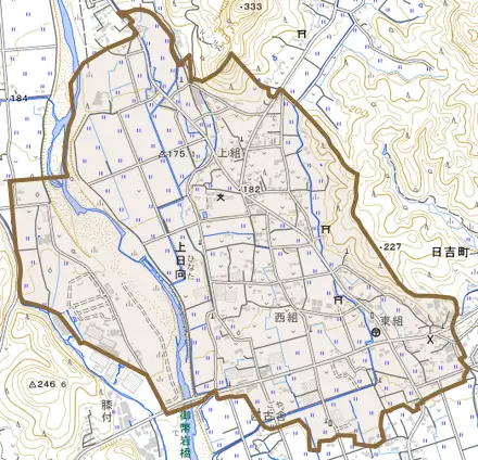 上日向とその周辺の地図。町の範囲を重ねている