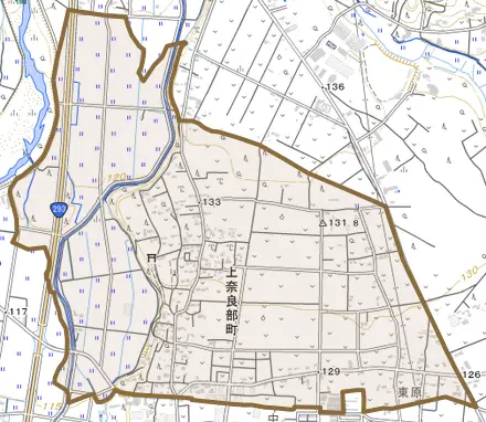 上奈良部町とその周辺の地図。町の範囲を重ねている
