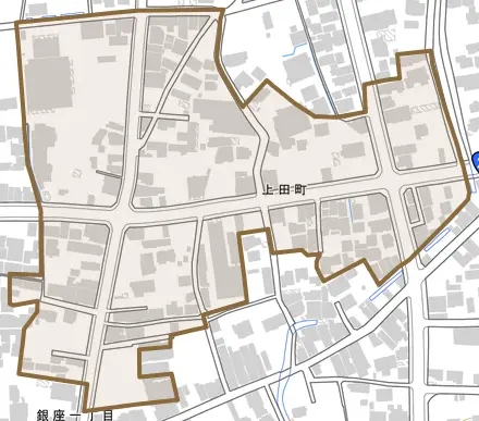 上田町とその周辺の地図。町の範囲を重ねている