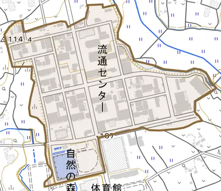 流通センターとその周辺の地図。町の範囲を重ねている
