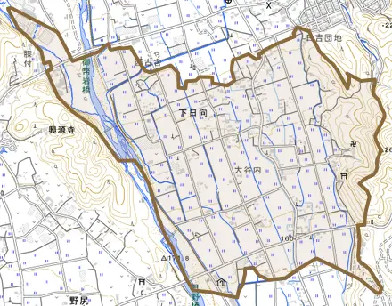下日向とその周辺の地図。町の範囲を重ねている