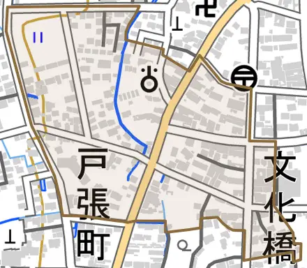 戸張町とその周辺の地図。町の範囲を重ねている