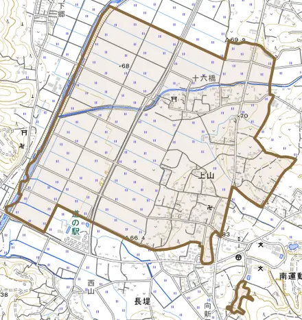 大字上山とその周辺の地図。町の範囲を重ねている