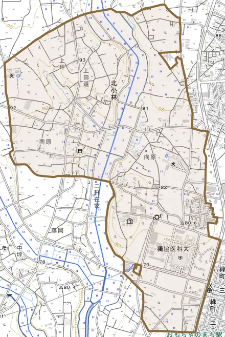 大字北小林とその周辺の地図。町の範囲を重ねている