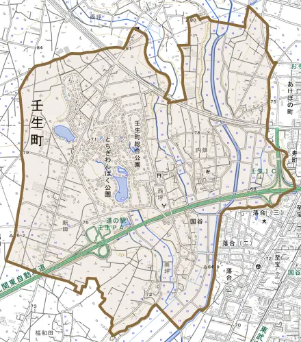 大字国谷とその周辺の地図。町の範囲を重ねている