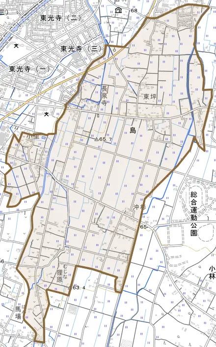 島とその周辺の地図。町の範囲を重ねている