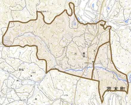大字黒田とその周辺の地図。町の範囲を重ねている