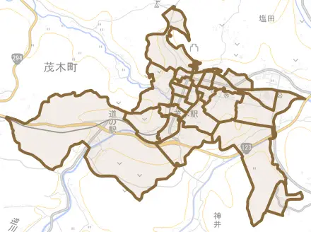 大字茂木とその周辺の地図。町の範囲を重ねている