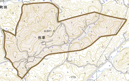 大字所草とその周辺の地図。町の範囲を重ねている