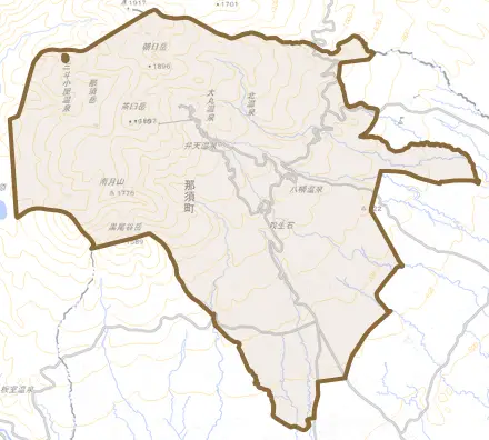 大字湯本とその周辺の地図。町の範囲を重ねている