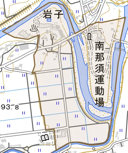 岩子とその周辺の地図。町の範囲を重ねている