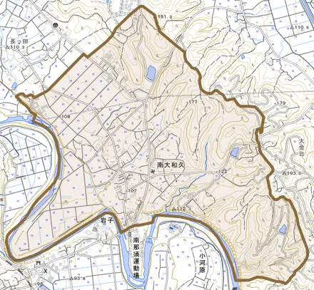 南大和久とその周辺の地図。町の範囲を重ねている
