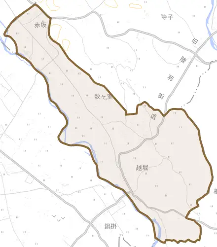 越堀とその周辺の地図。町の範囲を重ねている
