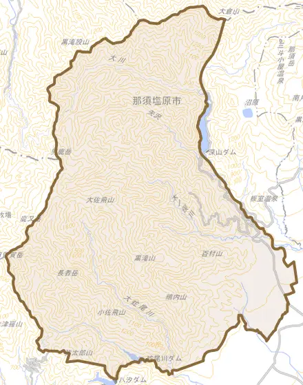 百村とその周辺の地図。町の範囲を重ねている