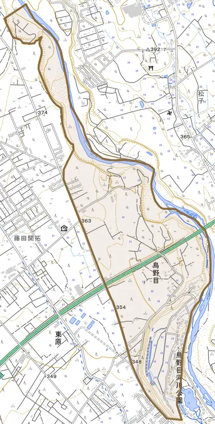 鳥野目とその周辺の地図。町の範囲を重ねている