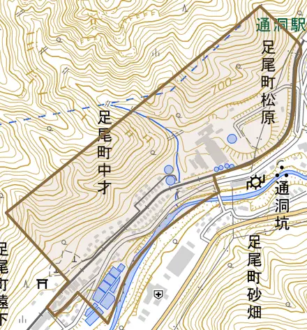 足尾町中才とその周辺の地図。町の範囲を重ねている