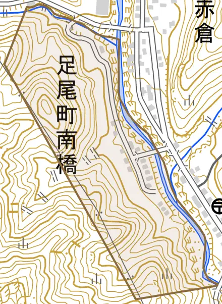 足尾町南橋とその周辺の地図。町の範囲を重ねている