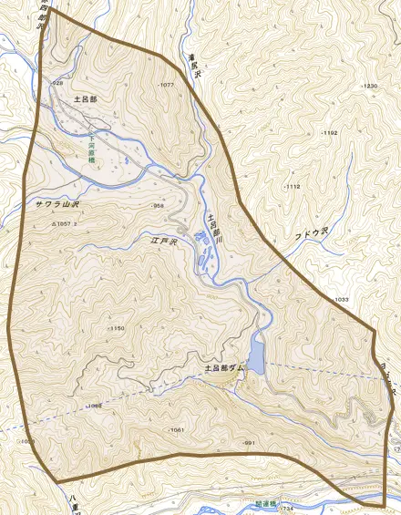 土呂部とその周辺の地図。町の範囲を重ねている