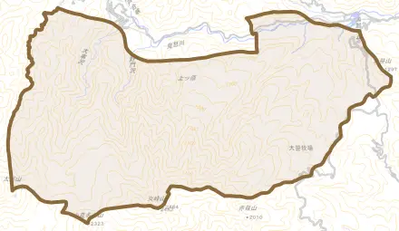 上栗山とその周辺の地図。町の範囲を重ねている