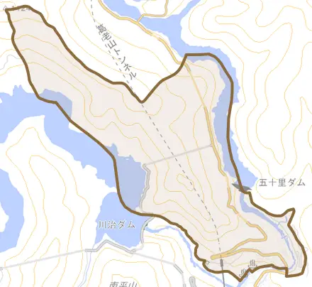 川治温泉川治とその周辺の地図。町の範囲を重ねている