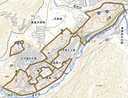 清滝とその周辺の地図。町の範囲を重ねている