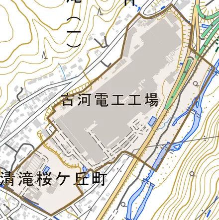 清滝桜ケ丘町とその周辺の地図。町の範囲を重ねている