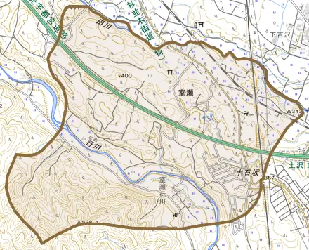 室瀬とその周辺の地図。町の範囲を重ねている