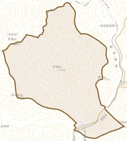 中三依とその周辺の地図。町の範囲を重ねている