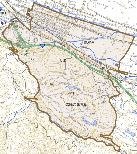 七里とその周辺の地図。町の範囲を重ねている