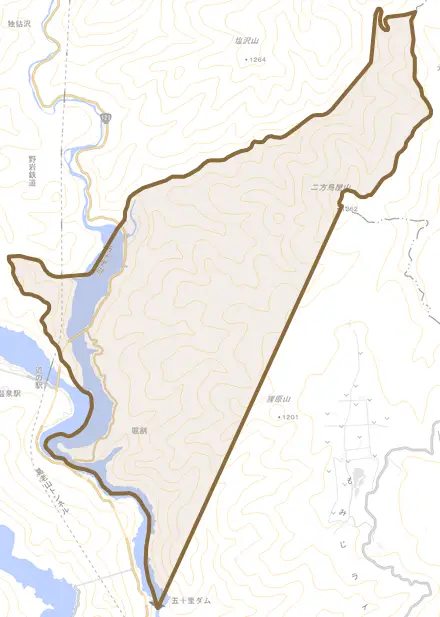 五十里とその周辺の地図。町の範囲を重ねている