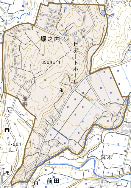 堀之内とその周辺の地図。町の範囲を重ねている