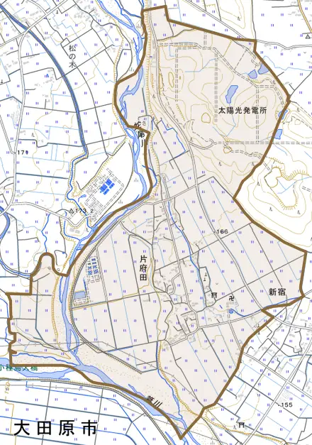 片府田とその周辺の地図。町の範囲を重ねている
