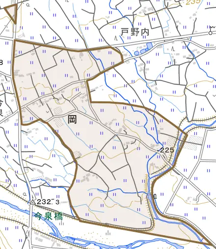 岡とその周辺の地図。町の範囲を重ねている