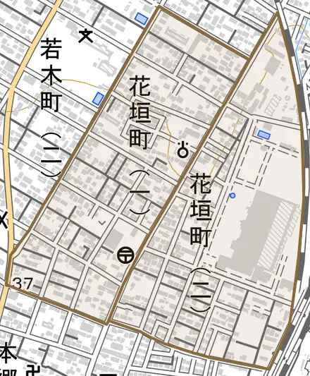 花垣町とその周辺の地図。町の範囲を重ねている