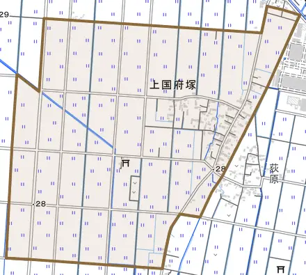 大字上国府塚とその周辺の地図。町の範囲を重ねている